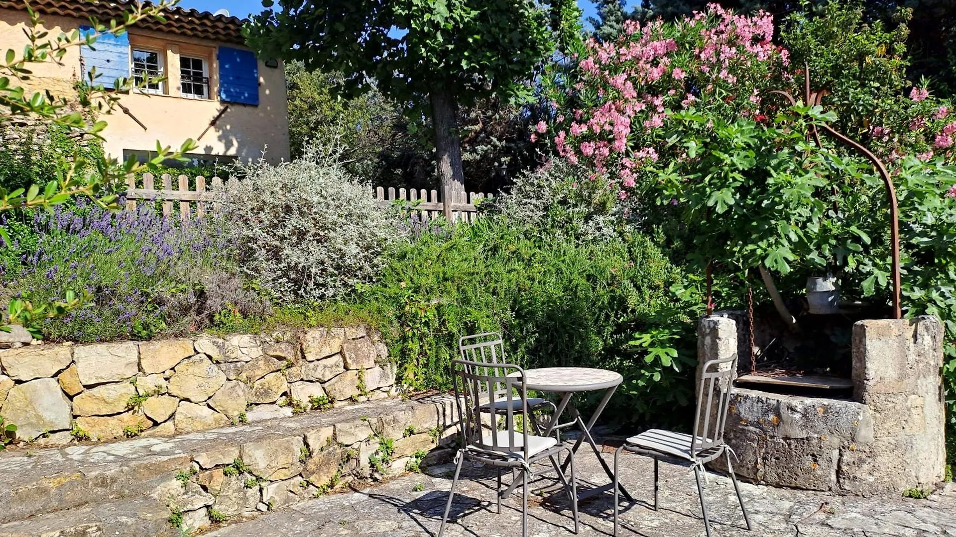 Frühstückspension Bed and Breakfast La Ferme Saint-Marc-Jaumegarde