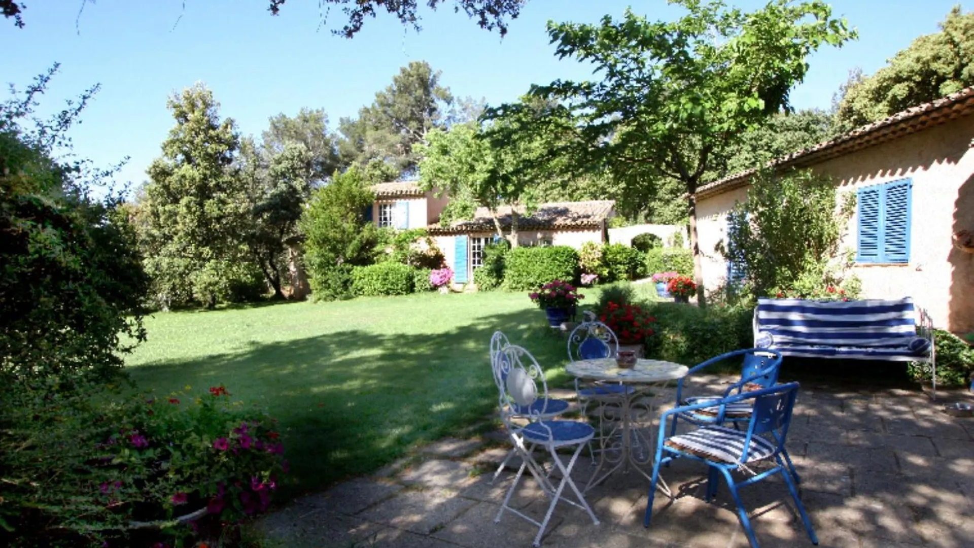 Frühstückspension Bed and Breakfast La Ferme Saint-Marc-Jaumegarde
